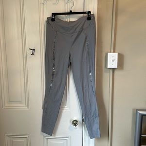 Lululemon grey leggings size 10 with rib detail panel on sides